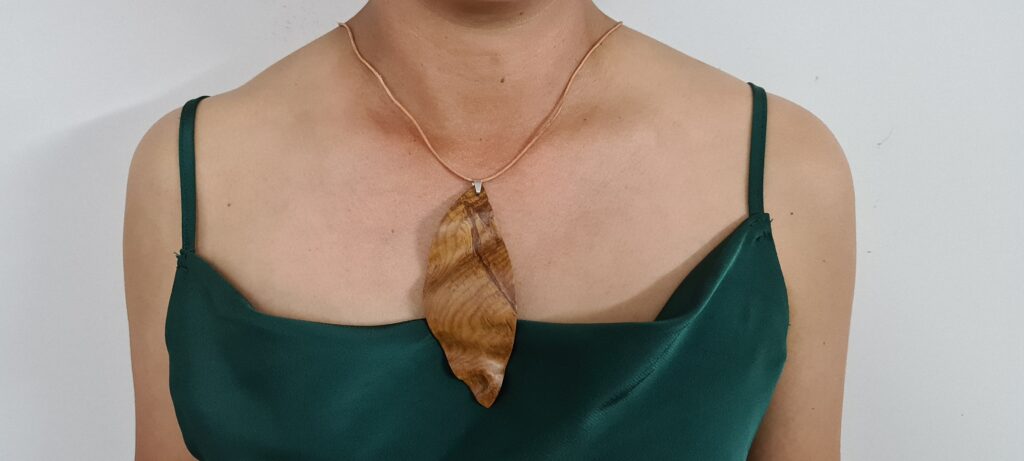 Rimu hand carved leaf necklace