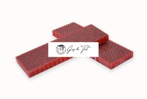 Balances en Résine Rouge Aluminium Nid d'abeille Pour Poignées de Couteaux Personnalisées