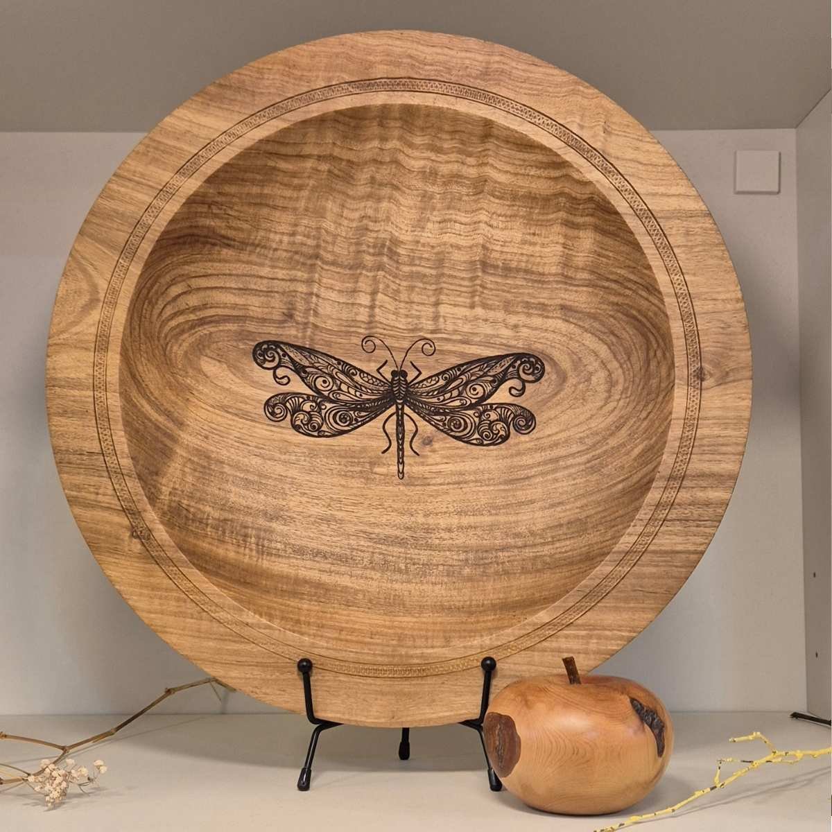 "Dragon Lady" Plate in Puriri - Image 2