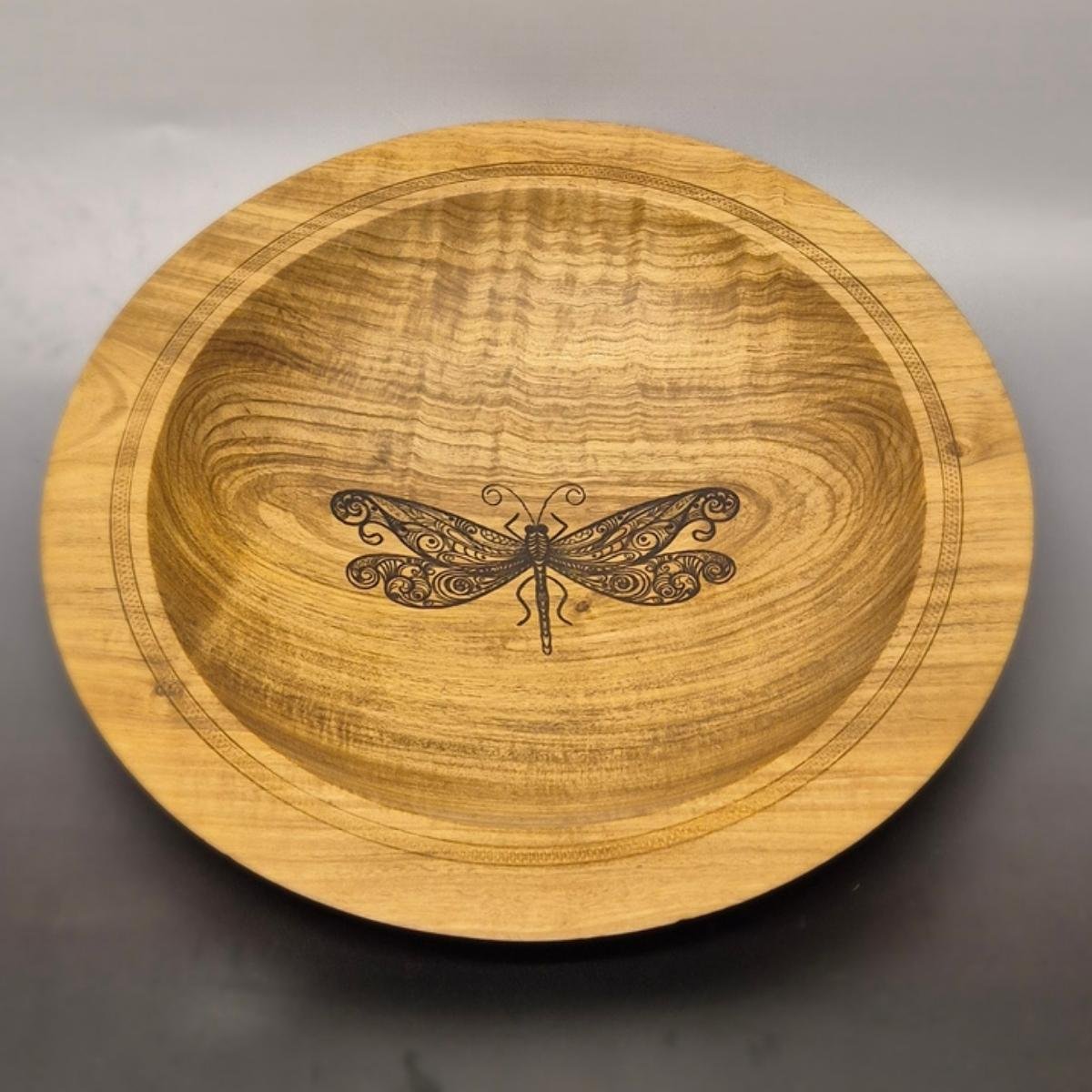 "Dragon Lady" Plate in Puriri - Image 4