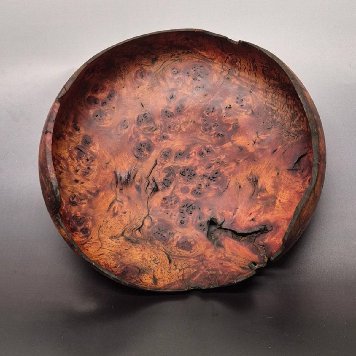 Red beech burl fruit bowl handcrafted by Guy du Toit